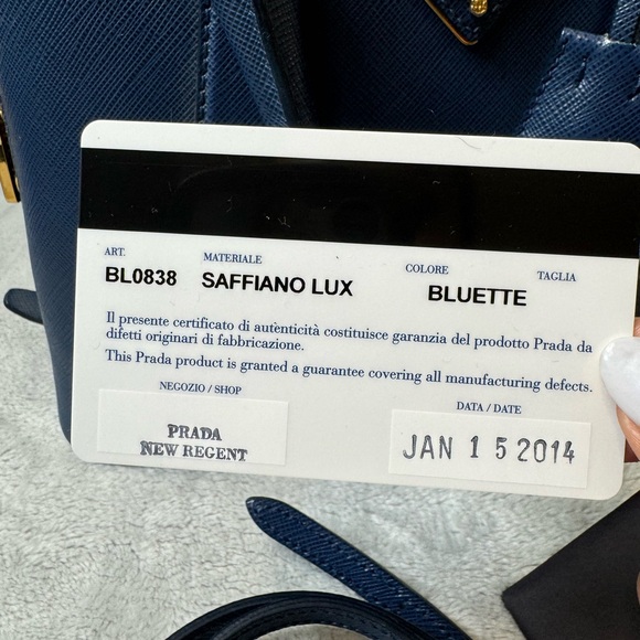 ❤️Prada Saffiano Bag❤️ - Picture 15 of 16